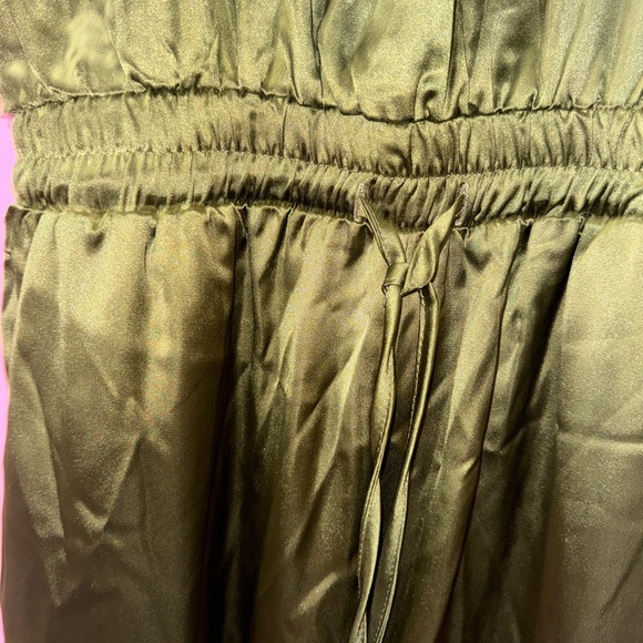 BTFBM Satiny Olive Green V-Neck Jumpsuit with Adjustable Straps - Picture 4 of 7